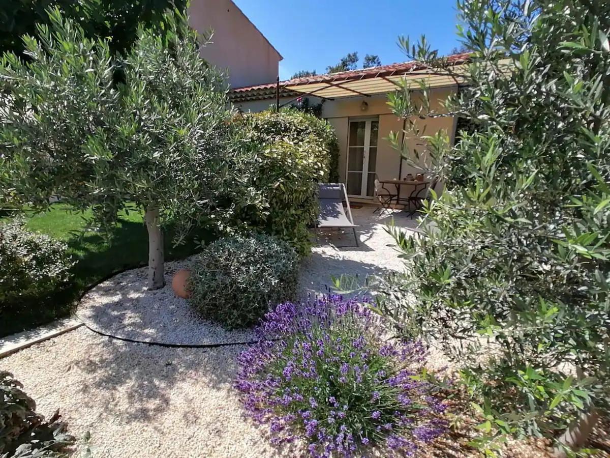 L'Autre Perle, Balneo En Supplement, Le Clos Des Perles Tourtour Exterior photo